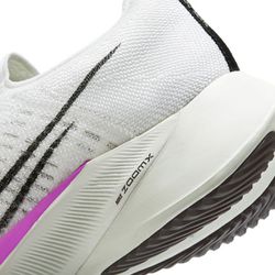 ヨドバシ.com - ナイキ NIKE エア ズーム テンポ ネクスト％ CI9923 100  ホワイト/ハイパーバイオレット/フラッシュクリムゾン/ブラック 26cm [ランニングシューズ メンズ] 通販【全品無料配達】