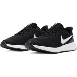 ヨドバシ Com ナイキ Nike レボリューション5gs Njp Bq5671 003 22 5cm ランニングシューズ キッズ 通販 全品無料配達