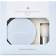 OMSD369 [薬用ホワイトニングファンデーション ブラシセット オークル 5g]