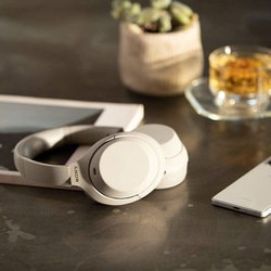 SONY WH-1000XM4 プラチナシルバー　ヘッドホン SONY WH-1000XM4 ソニー ヘッドフォンプラチナシルバー - メルカリ