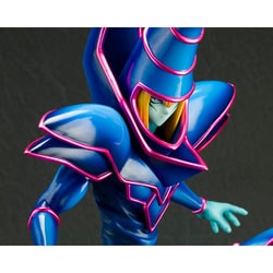 Amazon.com: Kotobukiya YU-GI-OH Dark Magician ARTFX J Statue