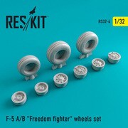 RSK32-0004 1/32 F-5A/B ホイール [プラモデル用 ディテールアップパーツ]