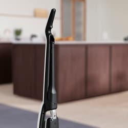 ヨドバシ.com - エレクトロラックス Electrolux WQ71-2BSWF [掃除機