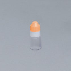 点滴容器フレッシュ1号（滅菌済） 本体：白キャップ：オレンジ 5cc（25ホンX10フクロイリ）