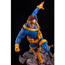 Amazon.co.jp: ファインアートスタチューMARVEL UNIVERSE