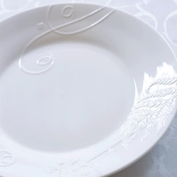 1910 ウエッジウッド　ネイチャー　白皿　27cm  未使用 1910 ウエッジウッド ネイチャー 白皿 27cm 未使用 - メルカリ