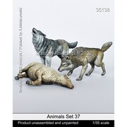 Man35138 1/35 レジン製フィギュア 動物セット37 獲物を仕留めた狼の番い [組立式プラスチックモデル]