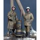 TBO35172 1/35 レジン製ミリタリーフィギュア WW.II 米陸軍 憲兵 ＆ 兵士w/薪ストーブ ｢アルデンヌ 1944年｣ [組立式プラスチックモデル]