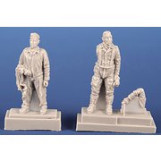 CMF72369 メッサーシュミットBf109E用パイロット＆整備兵立像2体 [1/48スケール プラモデル]