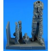 ARB320151 現用米空軍パイロット  （立姿勢） [1/32スケール プラモデル レジン製ミリタリーフィギュア]