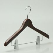 BS-12 [木製ハンガー ダークブラウン 42cm クリップ付]