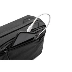ピークデザイン BTP-BK-2 テクポーチ ブラック Peak Design Tech Pouch V2 Black (BTP-BK-2) - Amazon.com