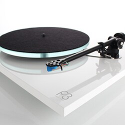 ヨドバシ.com - レガ REGA Planar3 mk2 White With Elys2 50HZ