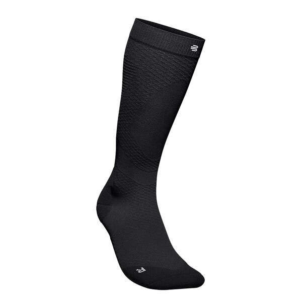 バウアーファインド BauerfeindRUN ULTRA LIGHT COMPRESSION SOCKS HIGH SOCKS WOMEN 62111528 黒 Mサイズ(ふくらはぎ周径：36-41cm) サイズ41-43(靴のサイズ：26-27.5cm) [ランニングソックス レディース]Ω