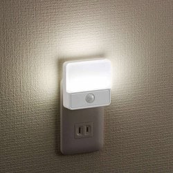 ヨドバシ.com - オーム電機 OHM NIT-ALA6JSQ-WN [LED明暗人感センサー式ナイトライト 室内用] 通販【全品無料配達】