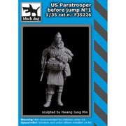 HAUF35226 1/35 ミリタリーフィギュア 米軍 落下傘兵 降下前 No.1 [組立式プラスチックモデル]