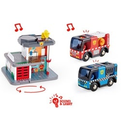 【新品未開封◎】Hapeハペ　緊急出動ステーション Amazon.co.jp: Hape(ハペ) 緊急出動ステーション E3736 : おもちゃ