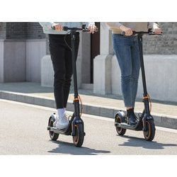 セグウェイ　ナインボット　F40 SegwayFシリーズNinebotKickScooterユーザーマニュアル