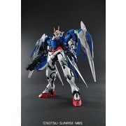 PG 1/60 機動戦士ガンダム00 GN-0000＋GNR-010 ダブルオーライザー [組立式プラスチックモデル 2022年11月再生産]
