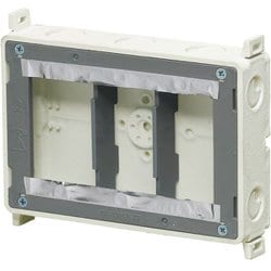 SM40-3WNFDK [結露防止ボックス 真壁用スイッチボックス 3ヶ用 3分スタッド付 仕切板26MA付/深さ40mm 1個]