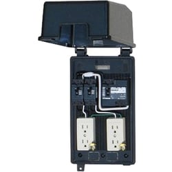 GTPK3015 [防滴ボックスブレーカ 漏電遮断器組込OCなし屋外兼用コンセント付]