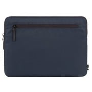 Compact Sleeve in Flight Nylon for 16インチおよび15インチ MacBook Pro ケース ネイビー INMB100336