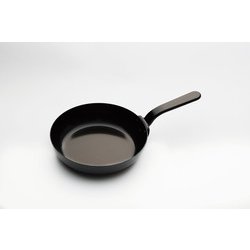 ラバーゼ 鉄フライパン 18cm LB-092