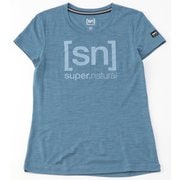 Essential I.D. LOGO Tee 定番［sn］ロゴTシャツ SNW004783 J002ブルー Mサイズ [フィットネス ヨガシャツ レディース]