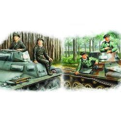 84419 ドイツ戦車兵セット（大戦初期） [組立式プラスチックモデル]