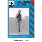 HAUF32136 1/32 ミリタリーフィギュア アメリカ陸軍航空軍 戦闘機パイロット 1940～45年 No.2 [組立式プラスチックモデル]