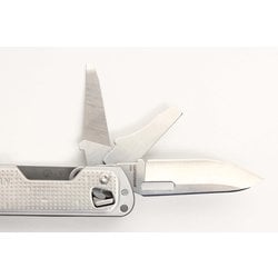 ヨドバシ.com - レザーマン LEATHERMAN マルチツール FREE T4 FRT4-SV 