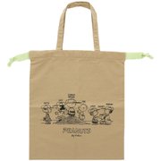 S2318296 [限定 巾着バッグ PEANUTS 相関図2 ブラウン]
