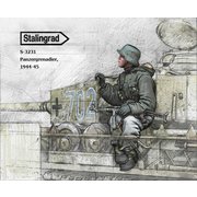 1/35 レジン製ミリタリーフィギュア ST3231 WWII ドイツ擲弾兵1943～45（8）装甲板に掴まる跨乗兵 [レジン製ミリタリーフィギュア]