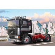 IT3957 1/24 カーモデルシリーズ ボルボF-12 インタークーラー ロールーフ アクセサリー付き [組立式プラスチックモデル]