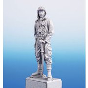 CMF48376 1/48 レジン製ミリタリーフィギュア ゼロ戦パイロット立像1体 [1/48 プラモデル]