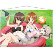 ガールズ＆パンツァー 最終章 B2タペストリー みほ＆まほ＆島田愛里寿 （プール） [キャラクターグッズ]