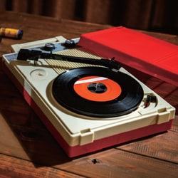 ヨドバシ.com - アナバス ポータブルレコードプレーヤー GP-N3R