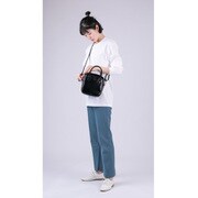 533181 [moz フェイクレザースクエアショルダートートBK]