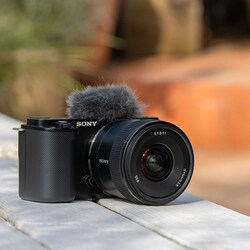 ヨドバシ.com - ソニー SONY SEL11F18 E 11mm F1.8 [単焦点 ヨドバシ.com - ソニー SONY SEL11F18 E 11mm F1.8 [単焦点