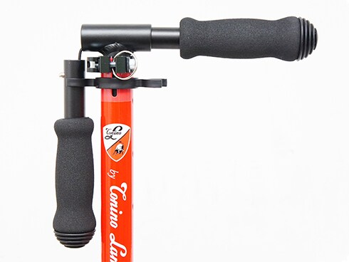 トニーノ・ランボルギーニ キックボード TL-KB200 レッド〔代引不可〕(代引不可) トニーノ・ランボルギーニ 8インチ キックボード TL-KB200 ブレーキ