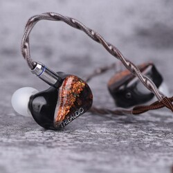 Thieaudio V16 Divinity　美品 THIEAUDIO V16 DIVINITY 価格比較 - 価格.com