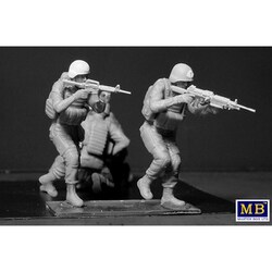 【希望者のみラッピング無料】 マスターボックス - ヨドバシ.com MB35181 現用兵士4体 米 1/35 プラモデル