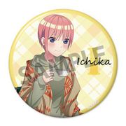 映画 五等分の花嫁 描き下ろし 76mm缶バッジ キャンプ Ver. 中野一花 [キャラクターグッズ]