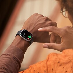 Apple Watch 8 41mm スターライト　アルミニウム　スポーツバンド