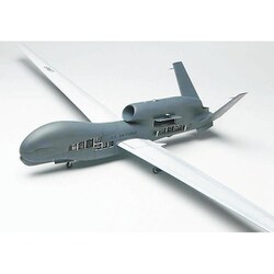 ヨドバシ.com - プラッツ PLATZ AC-71 1/72 アメリカ空軍 無人偵察機