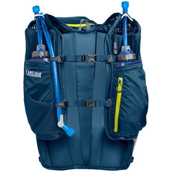 ヨドバシ.com - CAMELBAK キャメルバック オクタン 18 OCTANE 18 014045 ネイビー [ランニング トレイルランニング用ザック  16L+2L] 通販【全品無料配達】