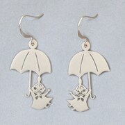 CRU090039 [ピアス リトルミイと傘 ホワイト]