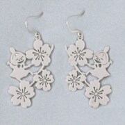 CRU090040 [ピアス リトルミイとりんごの花 ホワイト]