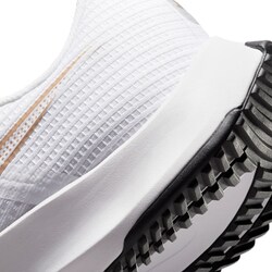 ヨドバシ.com - ナイキ NIKE エア ズーム ライバル フライ 3