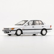 64B0174 1/64 三菱 ランサー GTI 1988 ホワイト RHD [ダイキャストミニカー]
